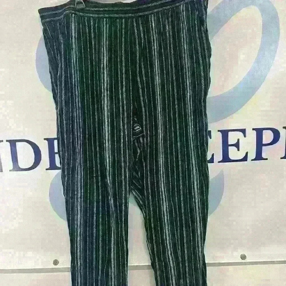 Jessica Simpson’s women’s pants size 2 XL - Picture 2 of 7